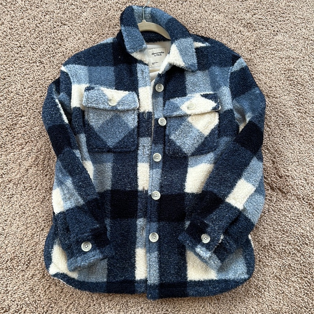Sherpa flannel plaid jacket shacket Abercrombie & Fitch xxs blue and white